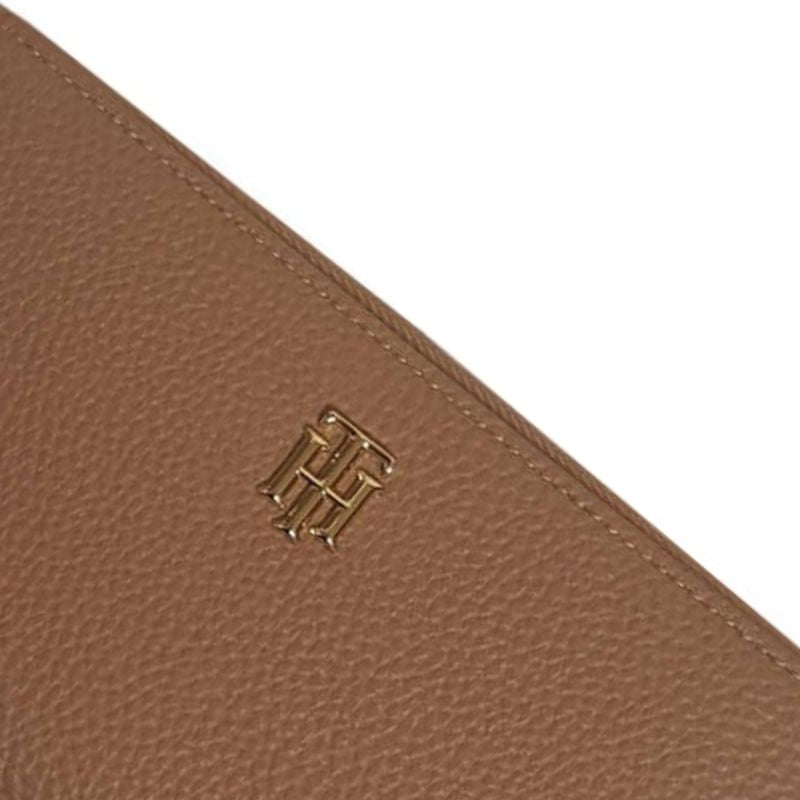 Tommy Hilfiger TH Essence Large women's wallet - AW0AW08902-AEZ uniwersalny pénztárca