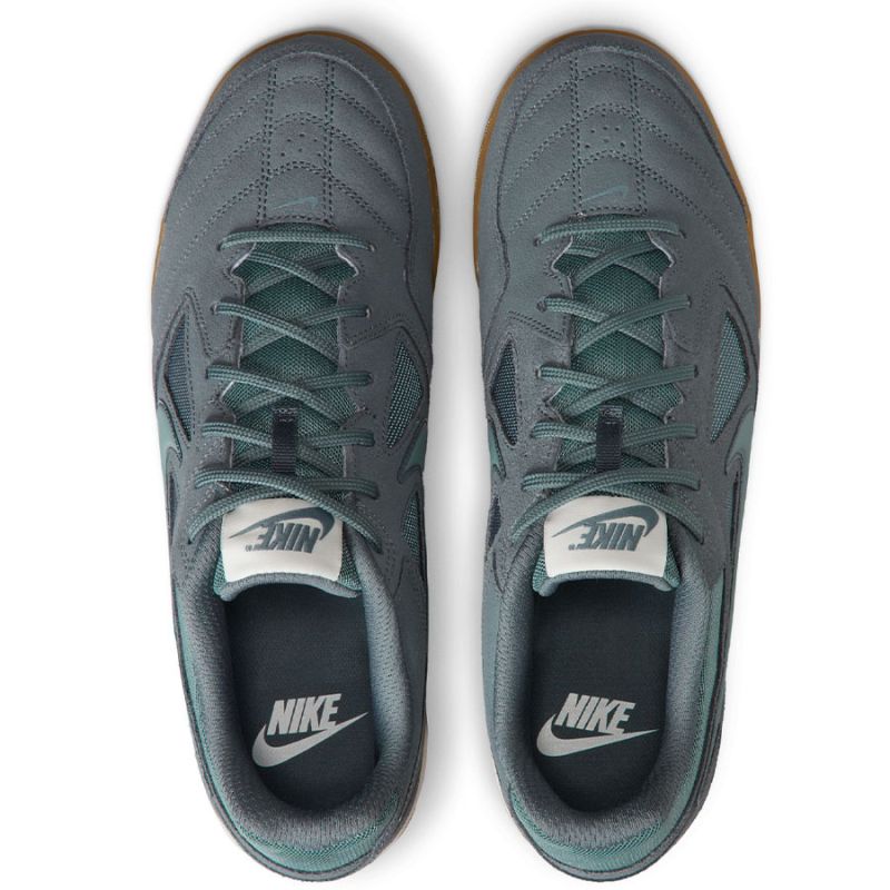 Nike Gato IN HQ6020-004 40 1/2 teremcipő