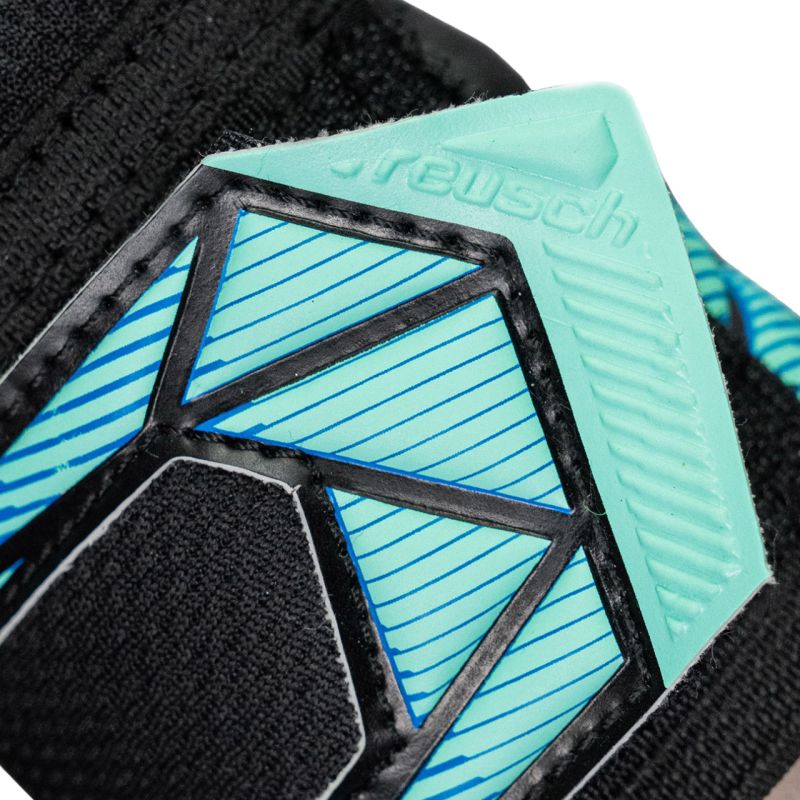Reusch Attrakt RE:Grip NC Junior goalkeeper gloves black and 5672535 kék kapuskesztyű