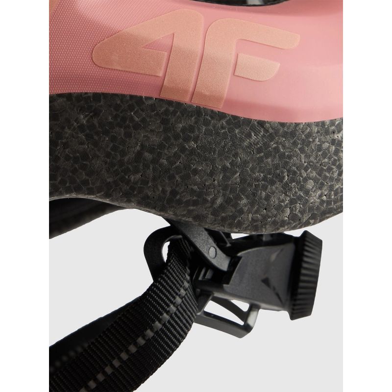Children's bicycle helmet with detachable visor 4F