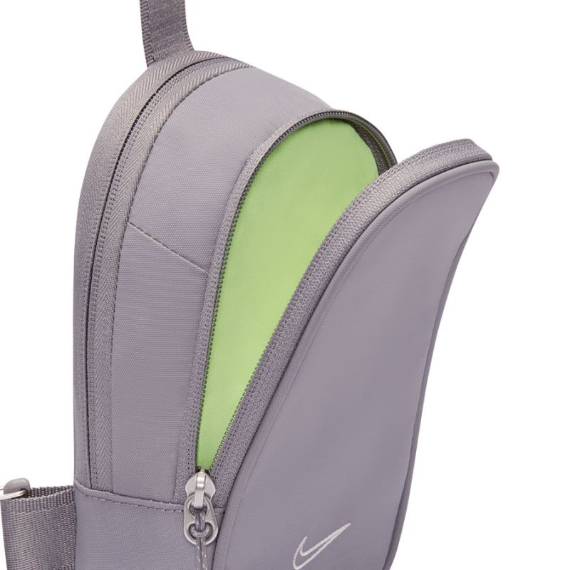 Nike Commute EQ Small FZ6133-015 Bag