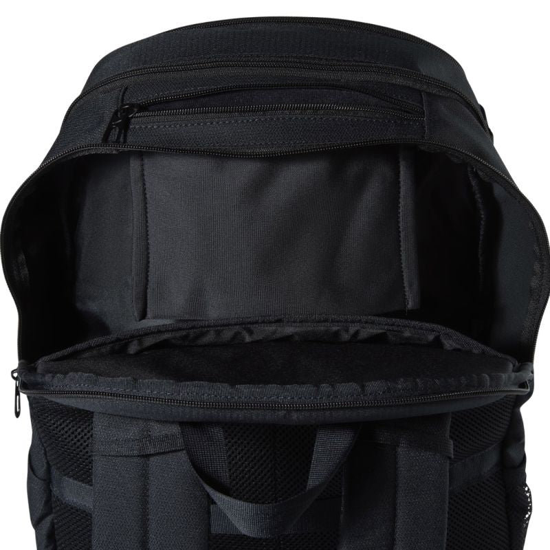 Nike Academy Team L Backpack – a sports backpack with a ball and laptop compartment elektronika
