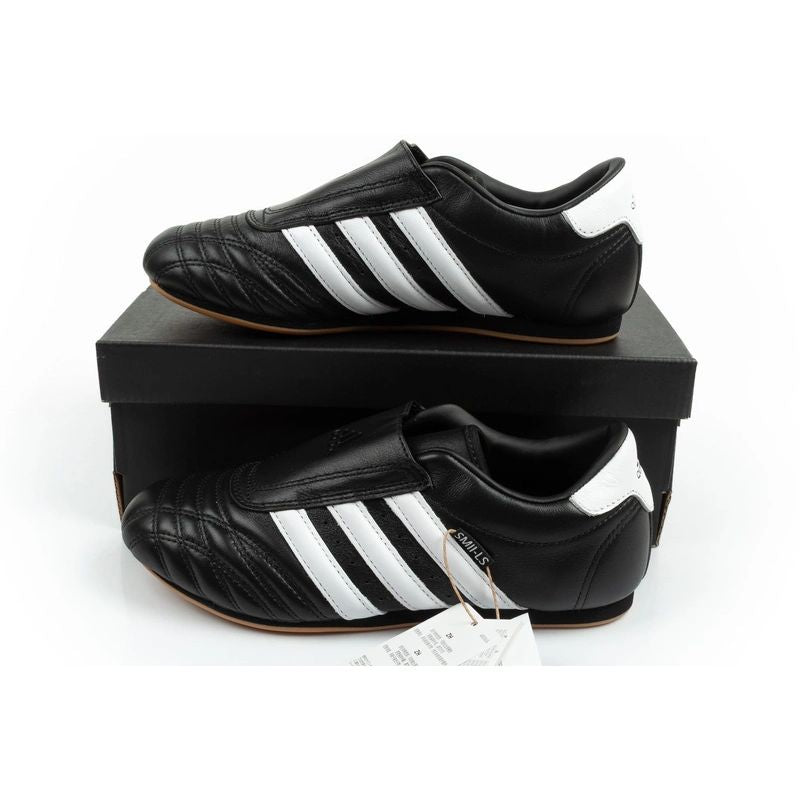 Adidas Women's Taekwondo Sports Shoes Black Leather Slip-On fekete zokni