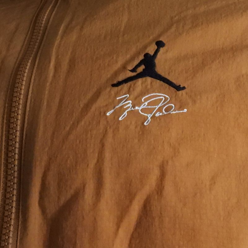 AIR Jordan Men's Essentials Member Brown - barna dzseki
