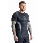 DBX Bushido short sleeve rashguard with logo szürke sípcsontvédő RK-01