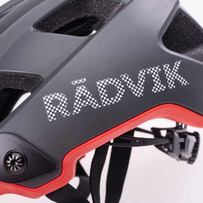 Radvik slag helmet fekete helmets, protectors and knee pads