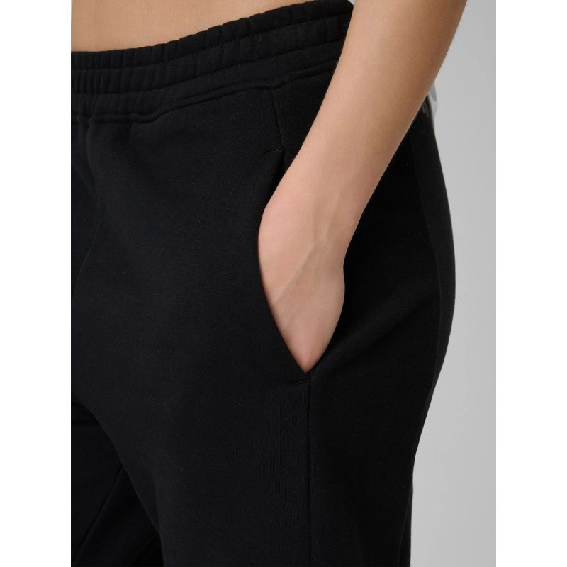 Women's jogger sweatpants 4F 4FRSS26TTROF1724-20S nadrág
