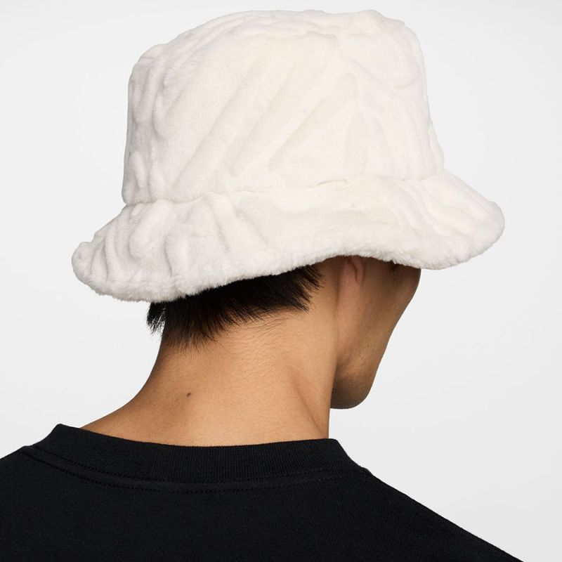 Nike APEX Insulated Hat HF7194-030 Kiegészítő