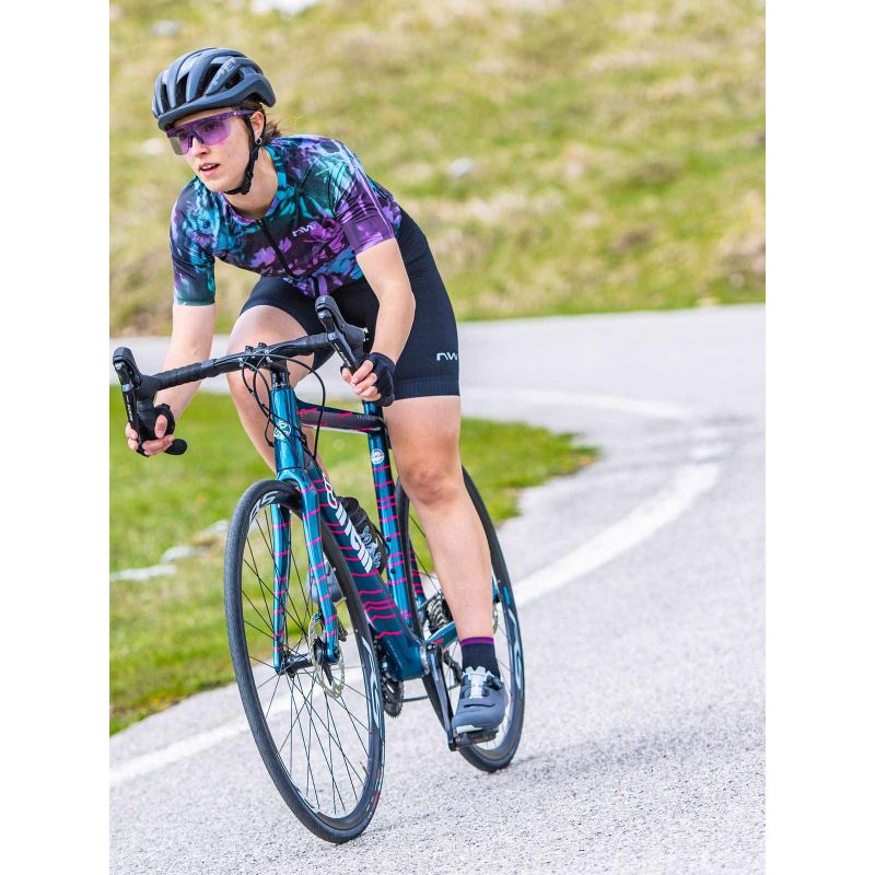 Northwave ACTIVE W's Bibshort - Black fekete rövidnadrág 89211019_10