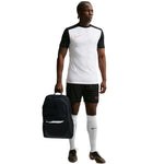 Nike Academy Team L Backpack – a sports backpack with a ball and laptop compartment elektronika