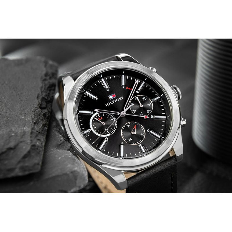 Tommy Hilfiger Ashton 1791740 Men's Watch + BOX fekete pulóver