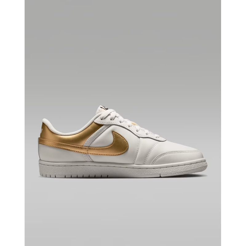 Nike WMNS AIR JORDAN SKYLINE LOW LE women's ( ) cipő IQ6586-100