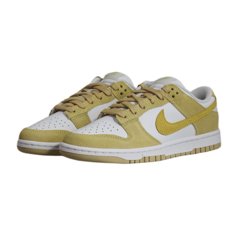 Women's Nike Wmns Dunk Low sneakers - FN7167-700 utcai cipő