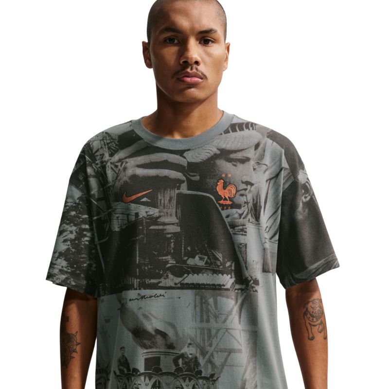 Nike FFF Iron Men's T-Shirt IQ2261 szürke póló