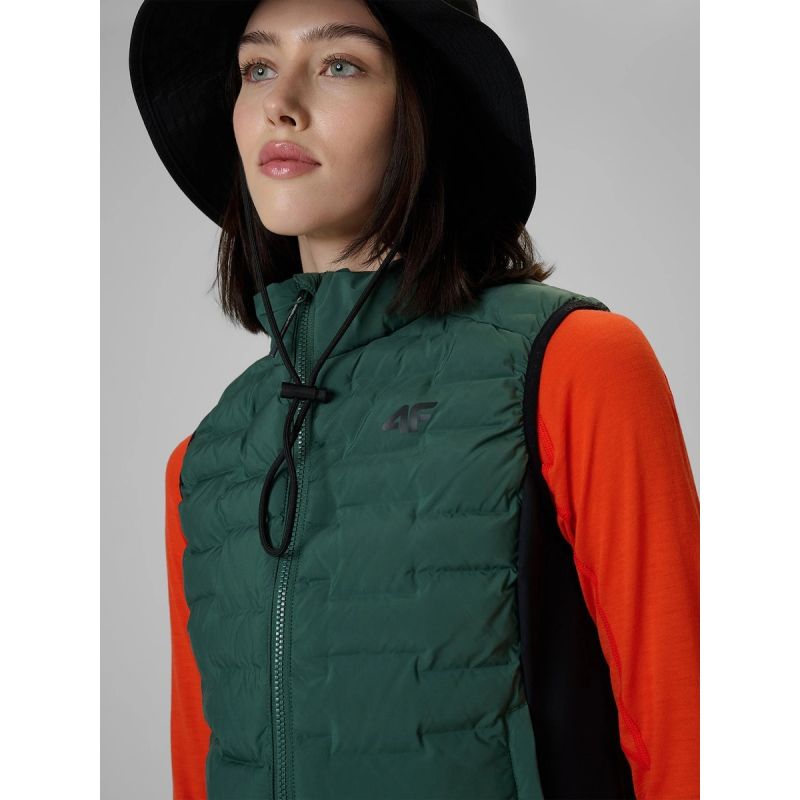 4F PRO trekking vest with Primaloft Silver filling for women 4F 4FWSS26TVJAF348-43S szürke vests