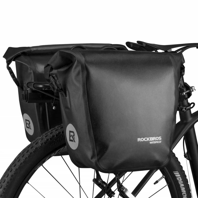Rockbros AS-003-1BK waterproof bicycle bag with shoulder strap, front/rear mounting, 10-14l - black czarny kiegészítő -203522