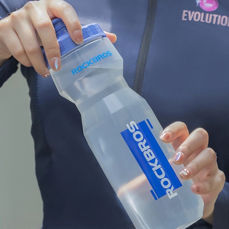 Rockbros 750 ml Bicycle Bottle - Transparent with Blue Mouthpiece niebieski || przezroczysty water bottles, training equipment