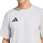 Adidas Men's Tiro 26 Travel Tee light szürke póló
