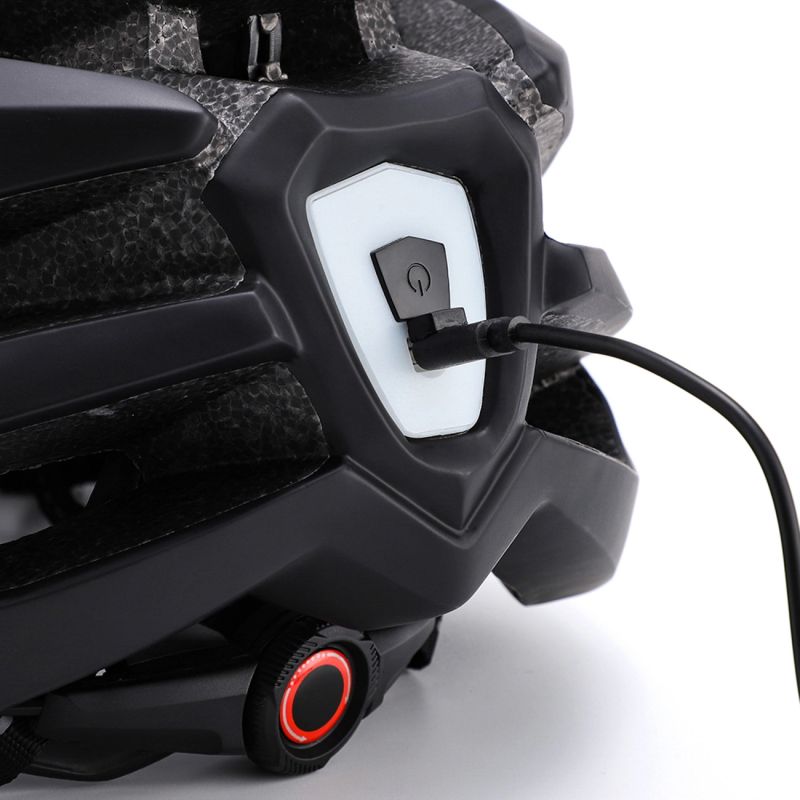 Wozinsky MTB Bike Helmet with Removable Visor and Rear USB Light M - Black and White czarny || biały védőfelszerelés HT-28VCB-199802