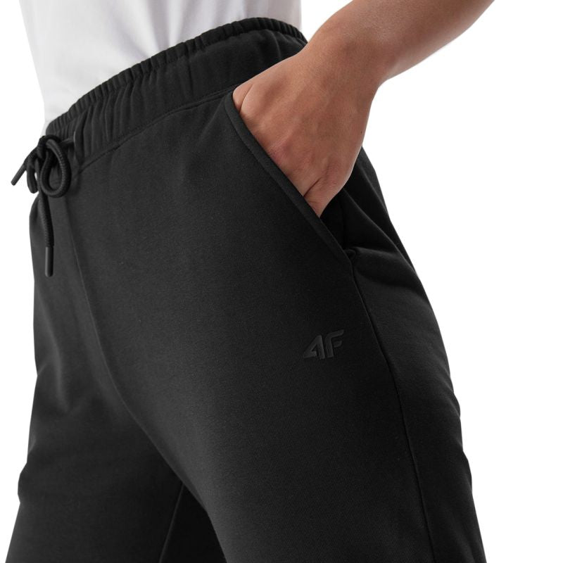 4F Trousers CAS F475 W 20S fekete női nadrág 4FAW23TTROF47520S