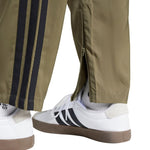 Men's adidas Essentials 3-Stripes Stanford Open Hem JE6401 oliva nadrág