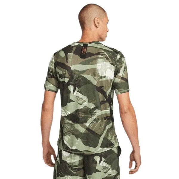 Nike Dri-FIT Miler Short-Sleeve Camo Running Póló - Sportmania.hu