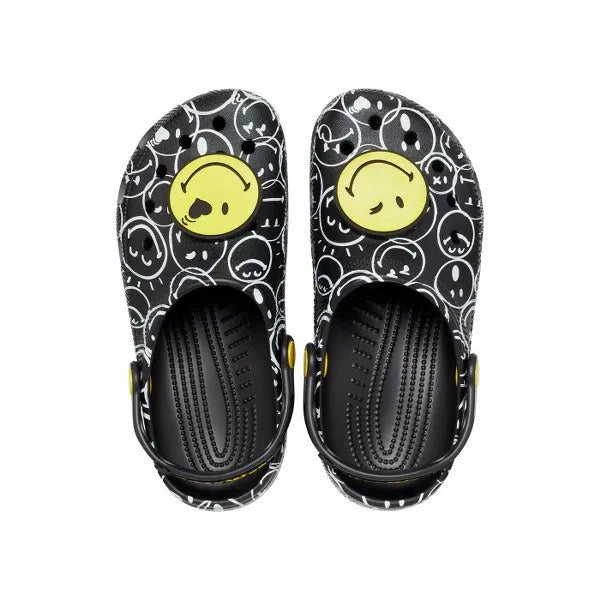 Crocs ClassicSmileyWorldCharmClog Papucs - Sportmania.hu