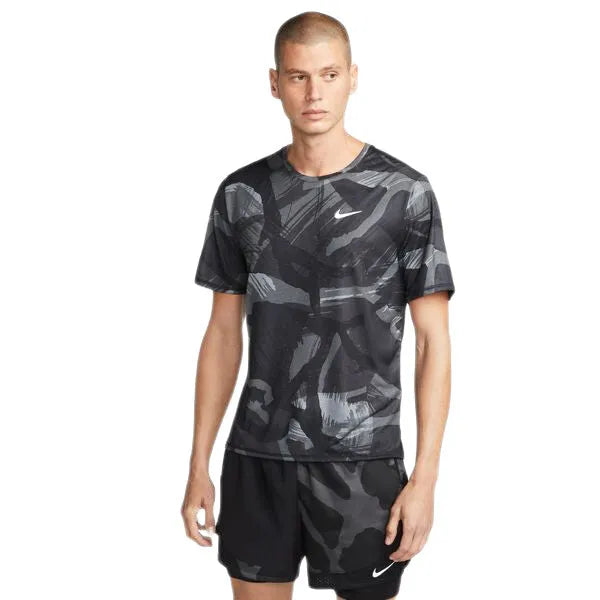 Nike Dri-FIT Miler Short-Sleeve Camo Running Póló - Sportmania.hu