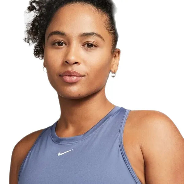 Nike DRI-FIT ONE WOMEN"S STAND Atléta - Sportmania.hu