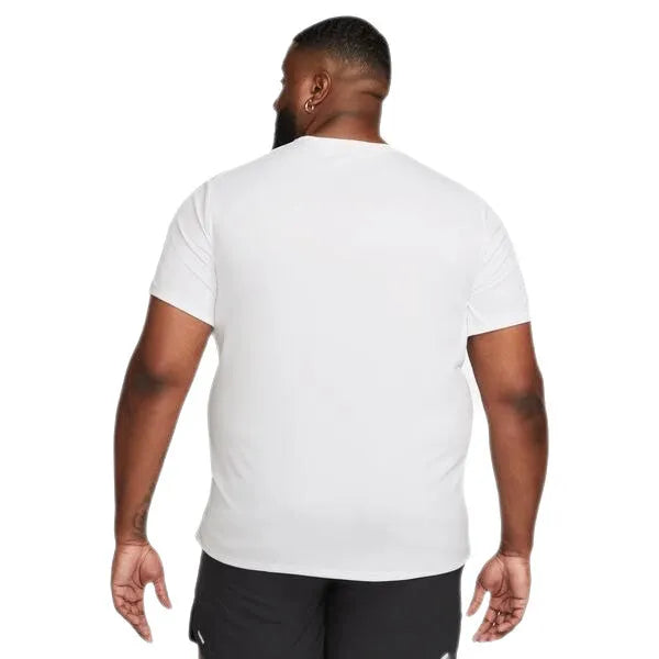 Nike DRI-FIT UV MILER MEN"S SH Póló - Sportmania.hu