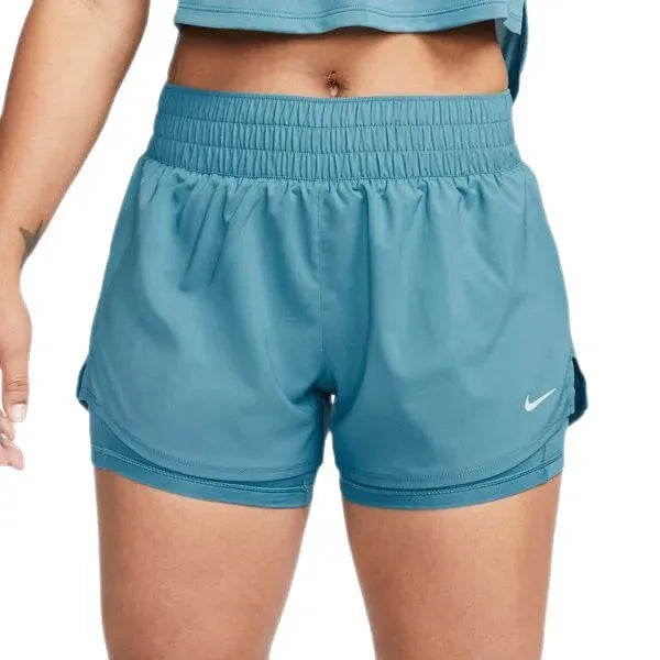 Nike_ Nike Dri-FIT One-Women\'s Mid-Rise 3\" 2-in-1 Short - Sportmania.hu