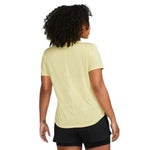 Nike_ Nike Dri-FIT One-Women\'s Standard Fit Short-Sleeve Top Póló - Sportmania.hu