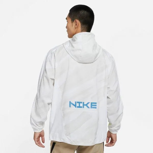 Nike_ Nike Dri-FIT Sport Clash Men\'s Woven 1/2-Zip Training Hoodie Pulóver