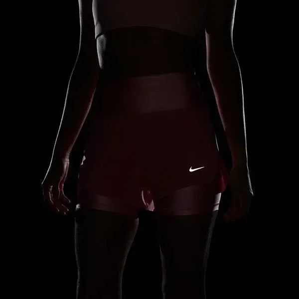 Nike_ Nike Dri-FIT Swift Womens Mid-Rise 3\" 2-in-1 Running Shorts with Pockets Short - Sportmania.hu