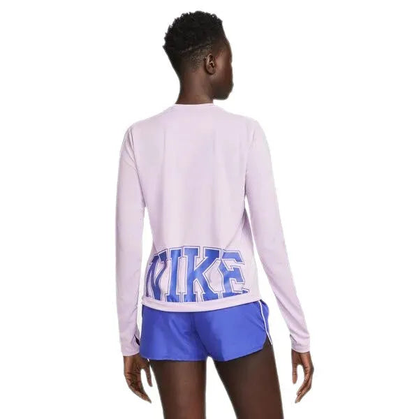 Nike_ Nike Dri-FIT Swoosh Run Women\'s Mid Aláöltözet - Sportmania.hu