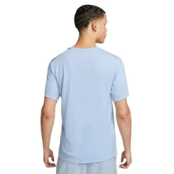 Nike_ Nike Dri-FIT UV Miler Mens Short-Sleeve Running Top Póló - Sportmania.hu