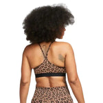 Nike_ Nike Indy-Womens Light-Support 1-Piece Pad V-Neck Leopard Print Sports Bra Sportmelltartó - Sportmania.hu