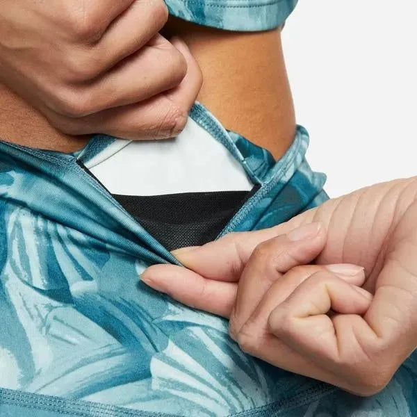 Nike_ Nike One-Womens High-Waisted 7/8 Allover Print Leggings